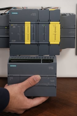 S7-1200 G2 Side Profile